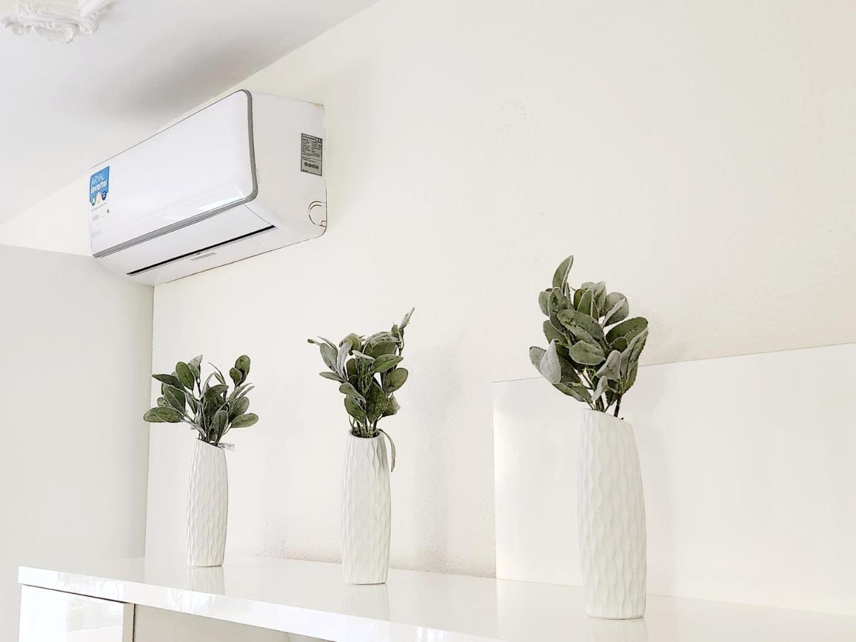 Yumbo Queen Apartment San Bartolomé Екстериор снимка