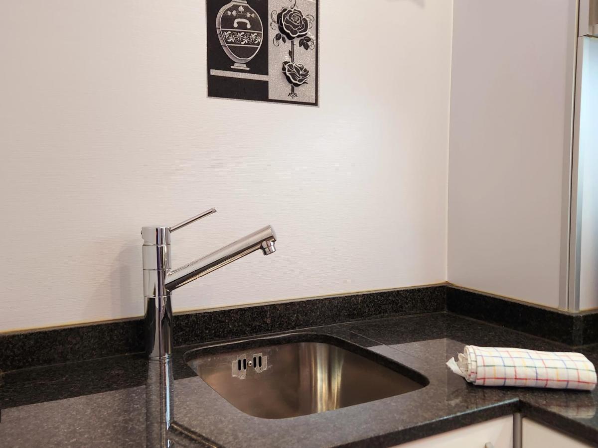 Yumbo Queen Apartment San Bartolomé Екстериор снимка